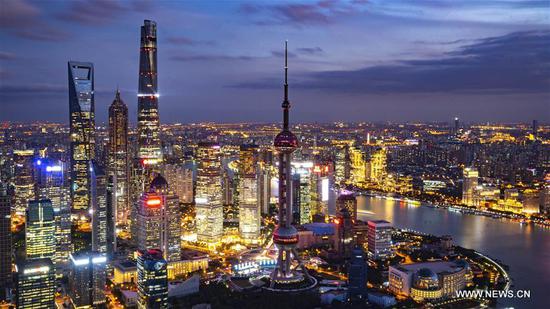 Shanghai greets CIIE guests with charming night view