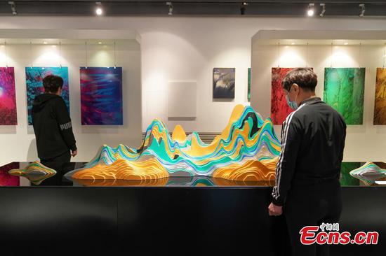 Winter Olympics Ice & Snow Art Exhibition Harbin attracts visitors