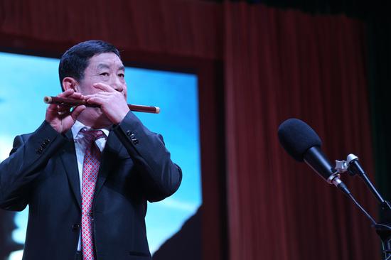 爱书画，好音乐，会吹拉弹唱—“杂家”孙新刚的多彩人生