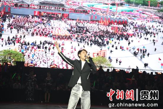 ”村BA“深山音乐会现场。张奎 摄 ”村BA“深山音乐会现场。张奎 摄
