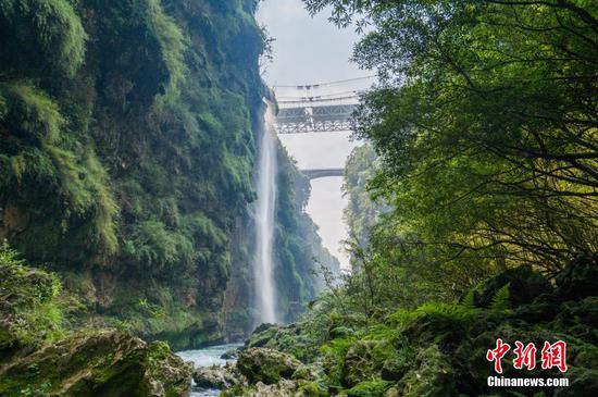 9月24日,贵州省兴义市马岭河峡谷景区。 9月24日,贵州省兴义市马岭河峡谷景区。