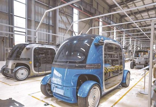 Robobus（无人驾驶小巴）