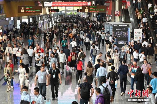 Largest-ever Canton Fair concludes