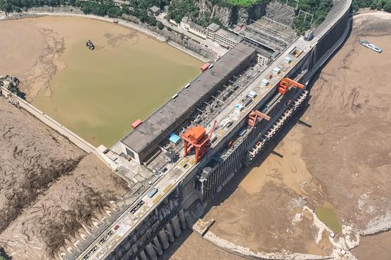 Sanmenxia Reservoir releases water in flood season
