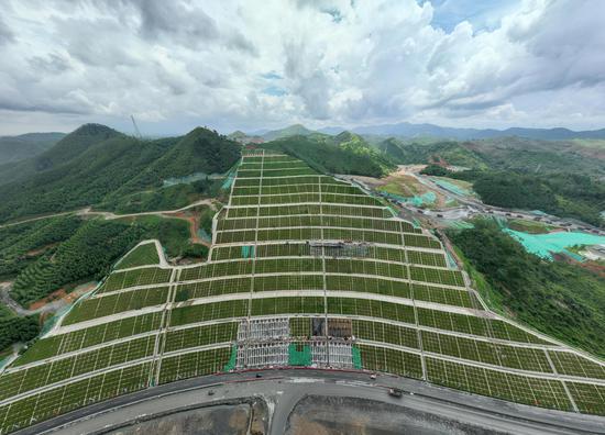 World's largest inland water-saving ship lock under construction in Guangxi