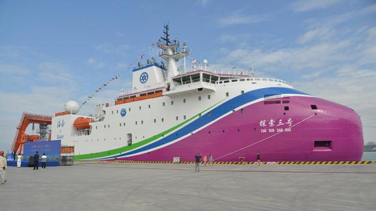 China's self-developed deep-sea research vessel Tansuo 3 commissioned